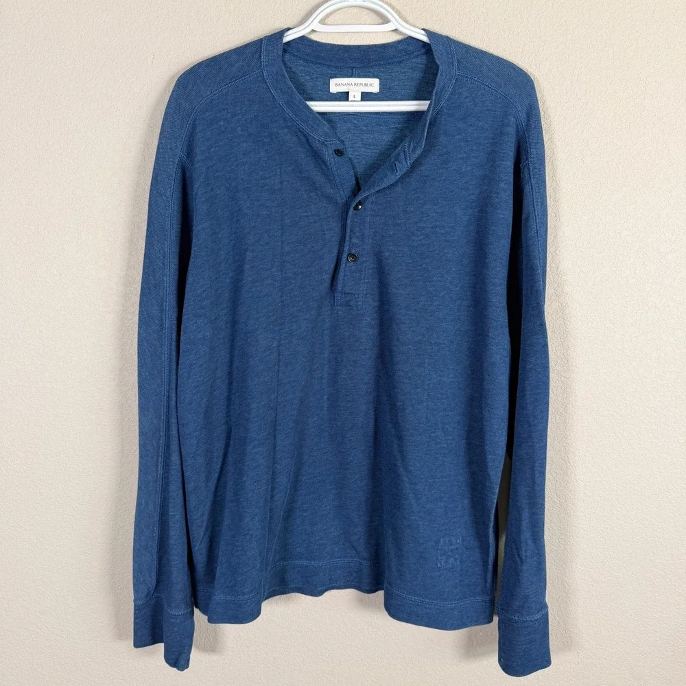 Banana Republic Henley Shirt Mens L Blue Long Sleeve Slub Knit Cotton Blend‎